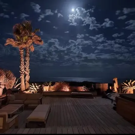 Magnifique Maison Posee Sur Le Sable Face A La Villa