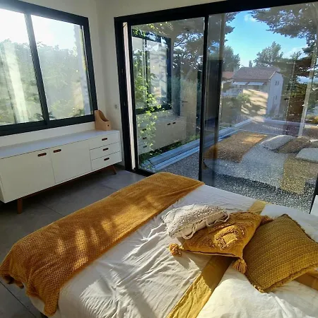 Magnifique Maison Posee Sur Le Sable Face A La * Mauguio