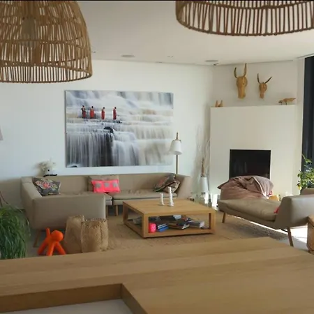 Magnifique Maison Posée Sur Le Sable Face à La Villa