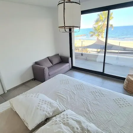 Magnifique Maison Posée Sur Le Sable Face à La Mauguio